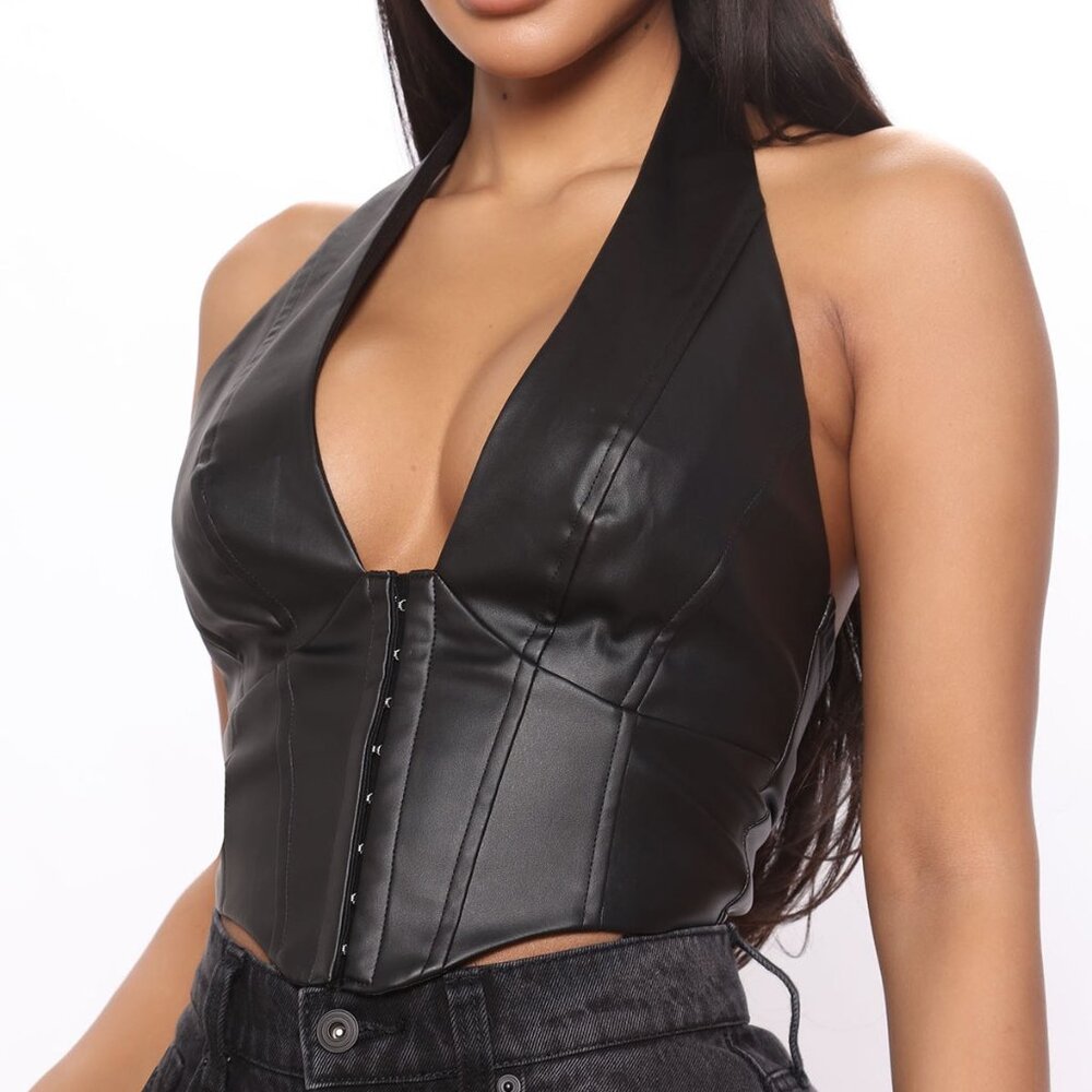 NWT Fashion Nova Desperado PU Halter Top Size S Black Faux Leather